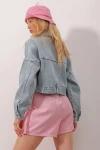 Çift Cepli Fermuarlı Crop Denim Ceket