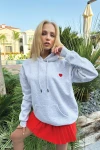 Kalp Nakışlı 3 İplik Kapüşonlu Sweatshirt